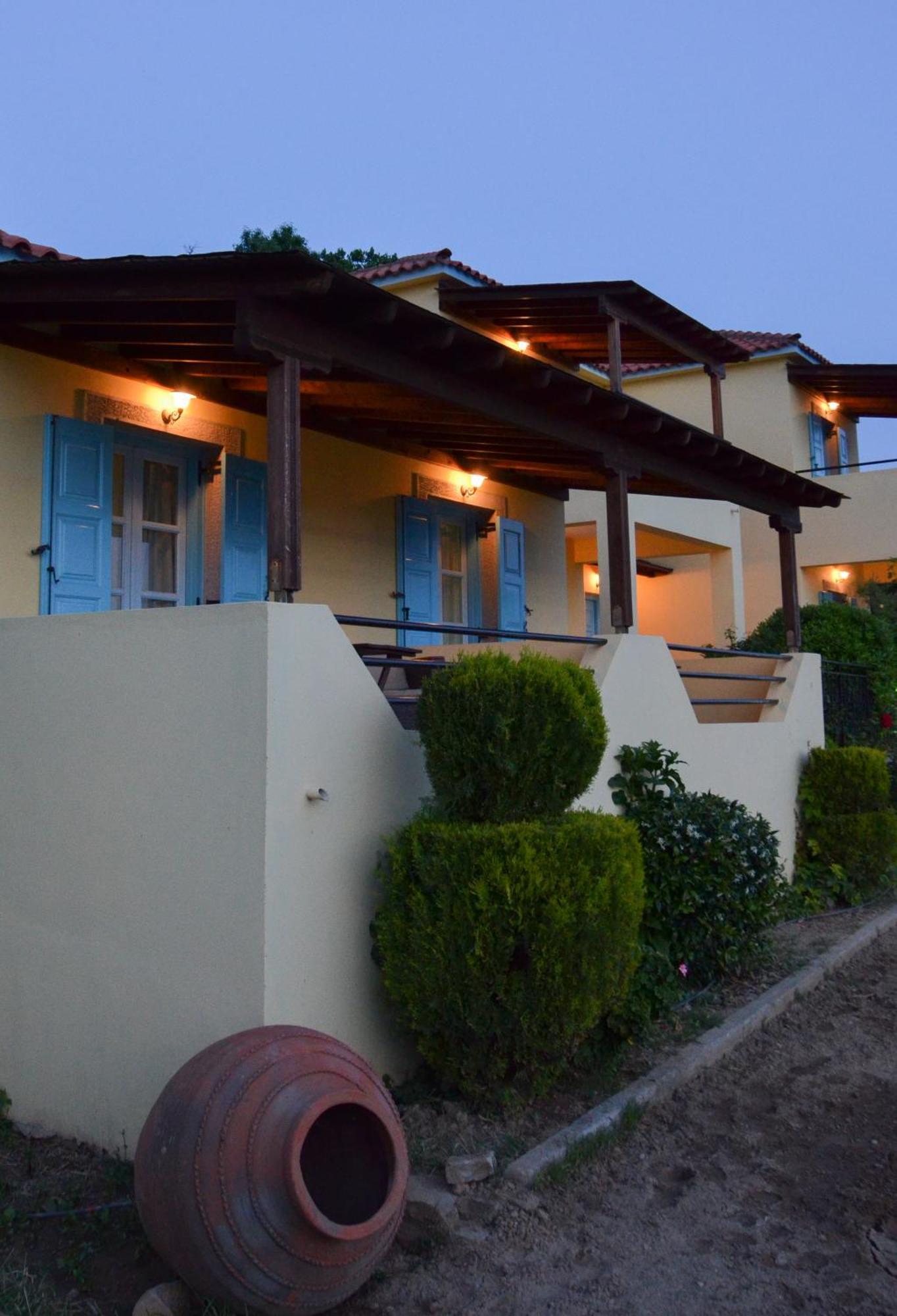 Hotel Dina - Ξενοδοχείο Ντινα Plati  Exterior photo