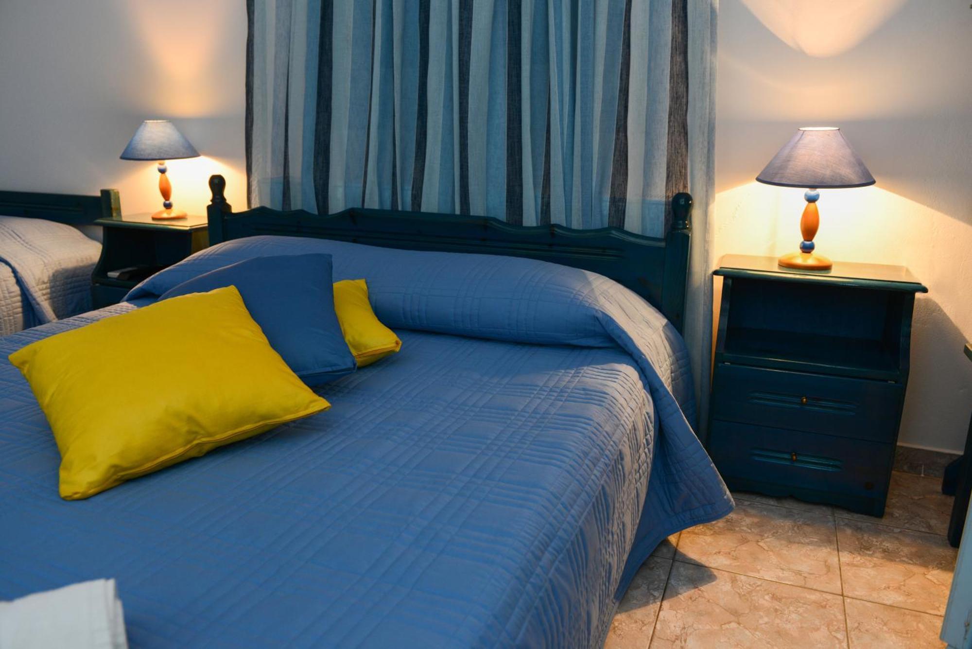 Hotel Dina - Ξενοδοχείο Ντινα Plati  Room photo
